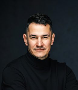 Łukasz Rozwadowski Art Director and Senior Graphic Designer